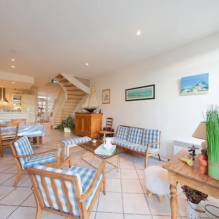 022 Le Petit Clos Villa *